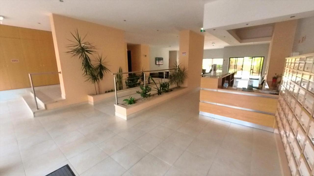 Apartamentos Turisticos Rocha Tower 15C ปอร์ติเมา ภายนอก รูปภาพ
