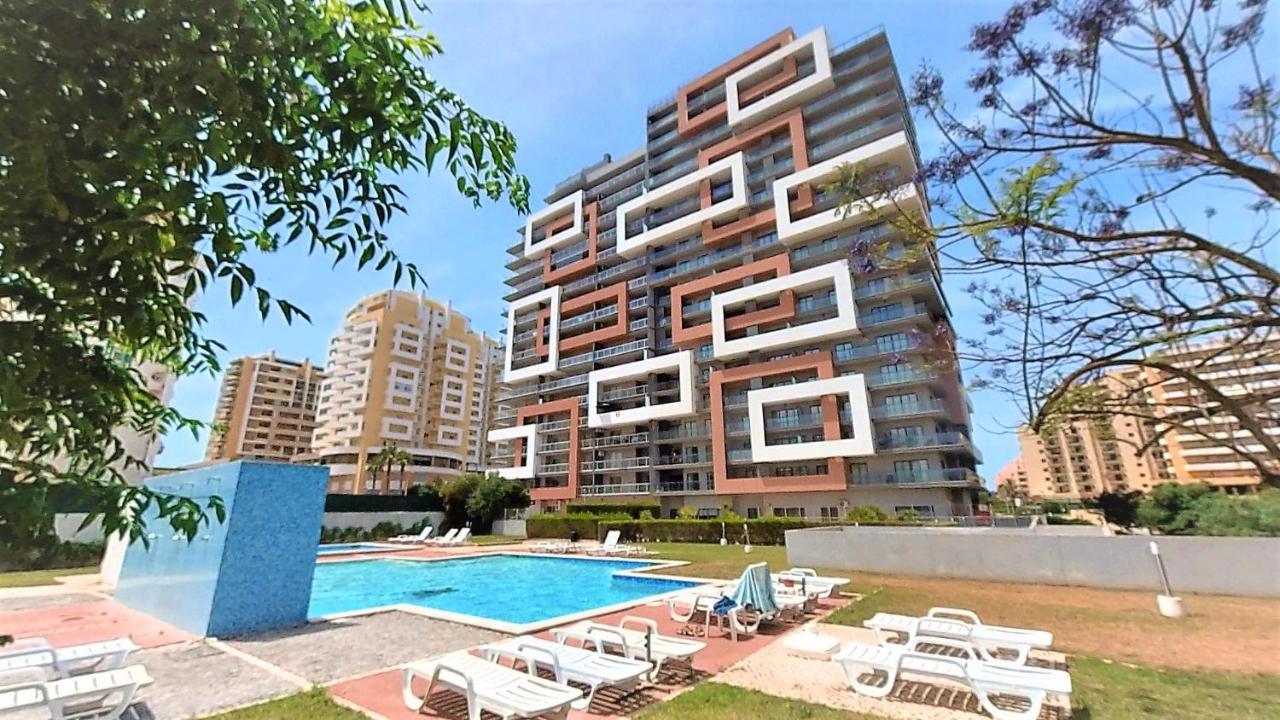 Apartamentos Turisticos Rocha Tower 15C ปอร์ติเมา ภายนอก รูปภาพ