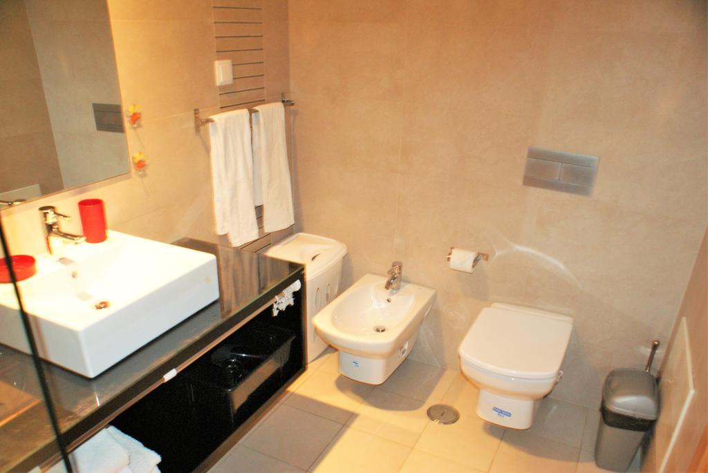 Apartamentos Turisticos Rocha Tower 15C ปอร์ติเมา ภายนอก รูปภาพ